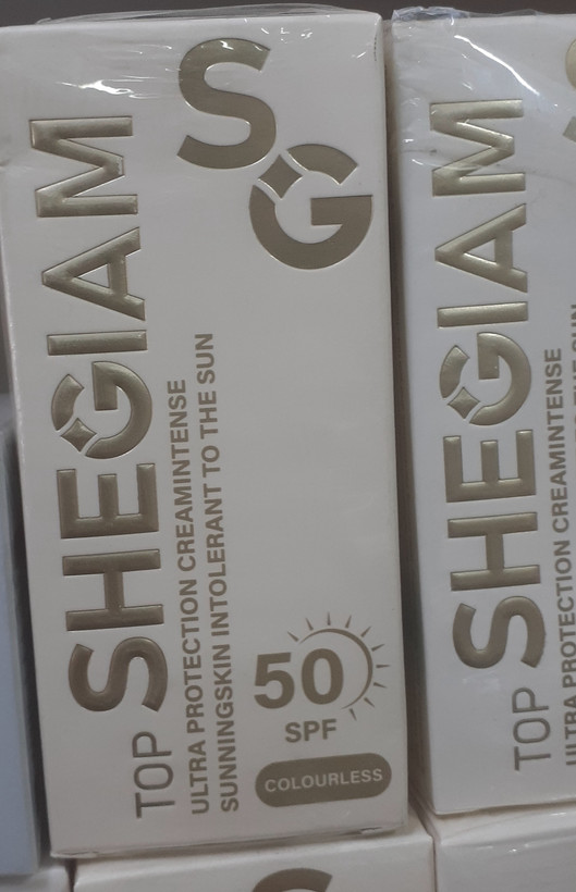 کرم ضد آفتاب شیگلم (رنگی و بیرنگ)SPF 50